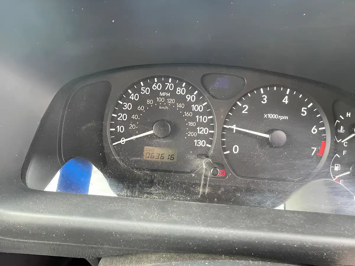 Used 2004 Suzuki Wagon R Gl (r+) Silver - Interior and Exterior details 12