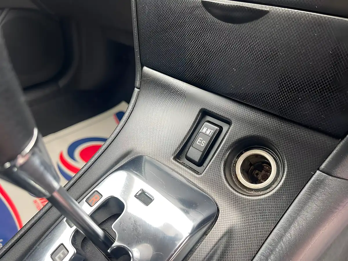 Used 2004 Toyota Corolla T3 Blue - Interior and Exterior details 17