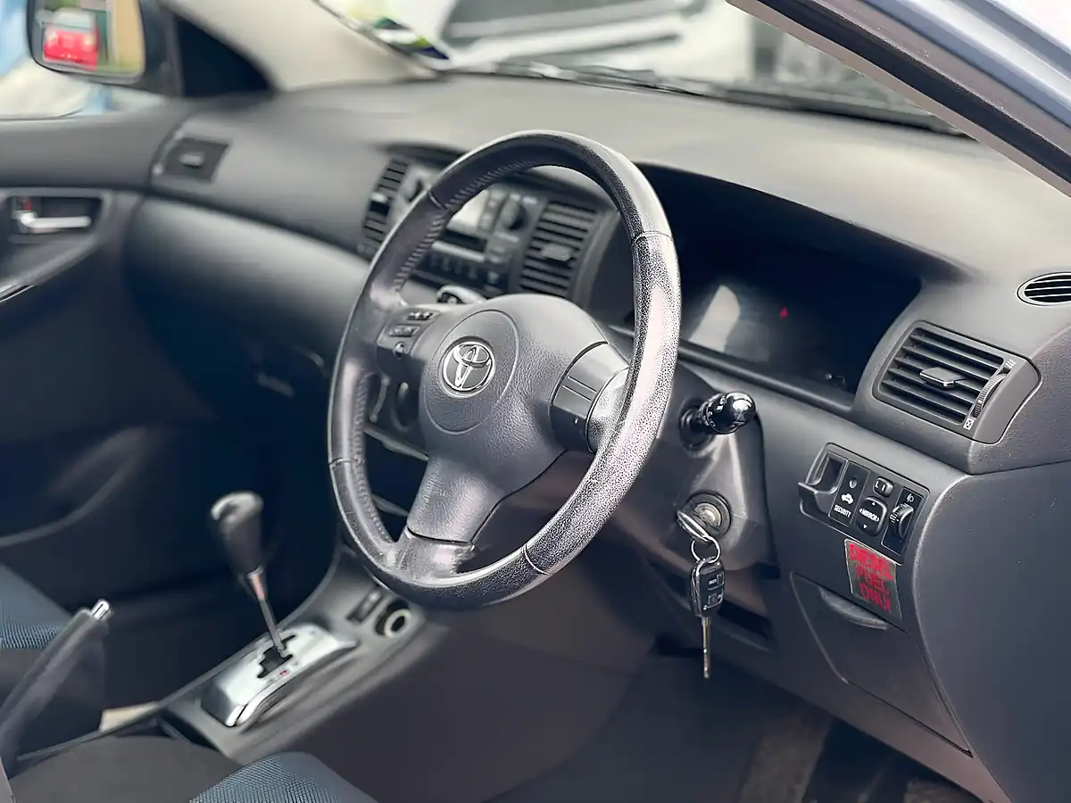Used 2004 Toyota Corolla T3 Blue - Interior and Exterior details 19