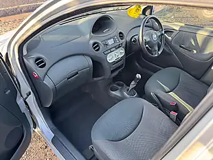 Used 2004 Toyota Yaris T Spirit Silver - Interior and Exterior details 11