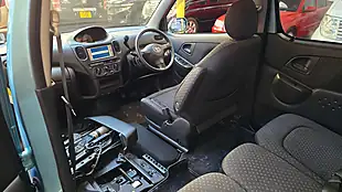 Used 2004 Toyota Yaris Verso Mobility Access Auto Lift Chair Green - Interior and Exterior details 10