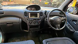 Used 2004 Toyota Yaris Verso Mobility Access Auto Lift Chair Green - Interior and Exterior details 16