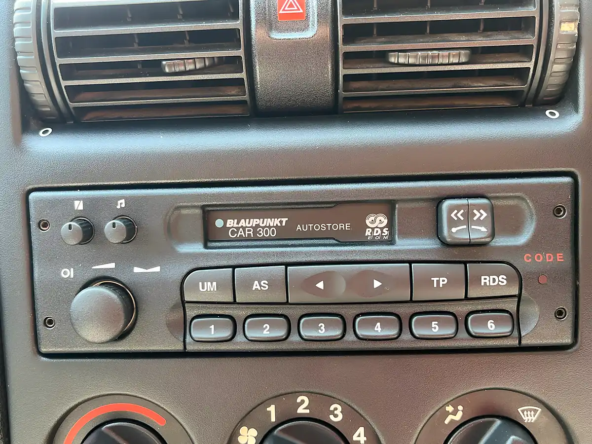 Used 2004 Vauxhall Astra Van Ls White - Interior and Exterior details 18