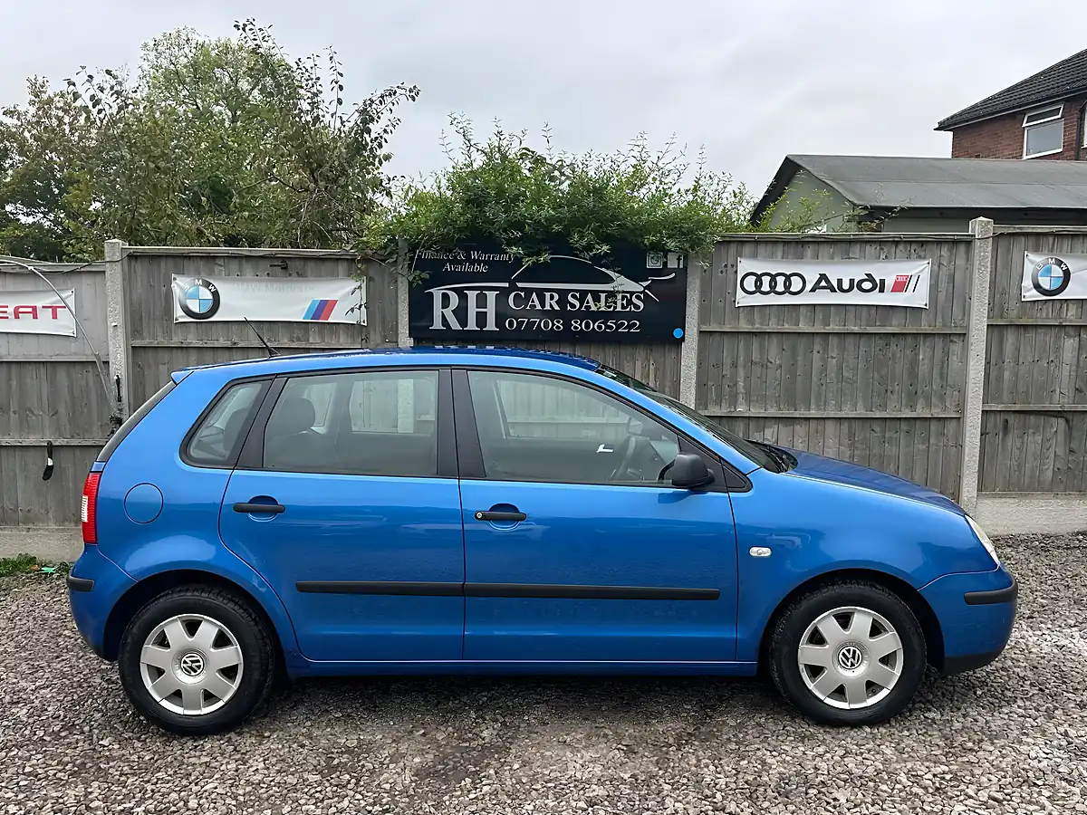 Used 2004 Volkswagen Polo Twist Blue - Interior and Exterior details 10