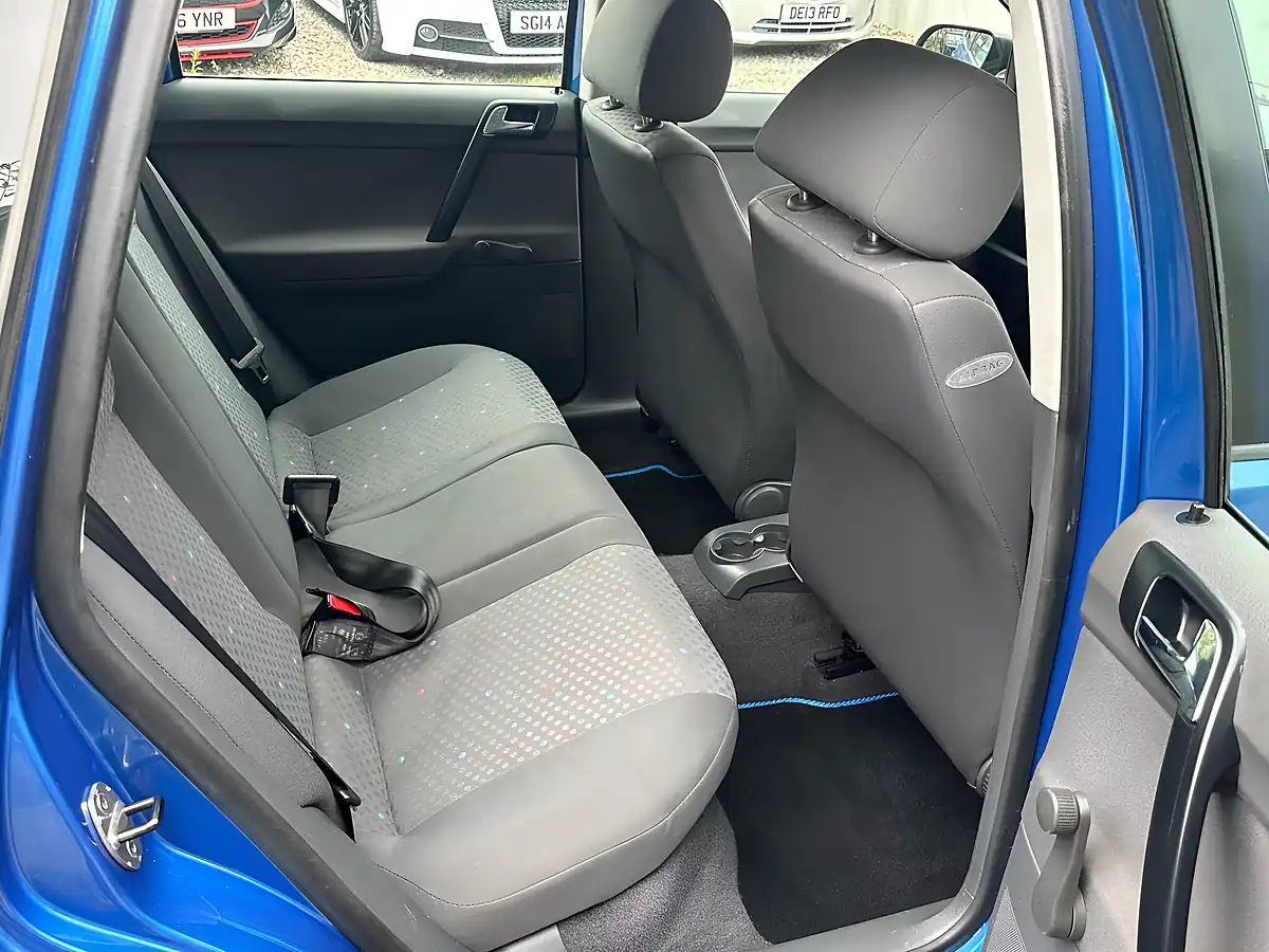 Used 2004 Volkswagen Polo Twist Blue - Interior and Exterior details 13