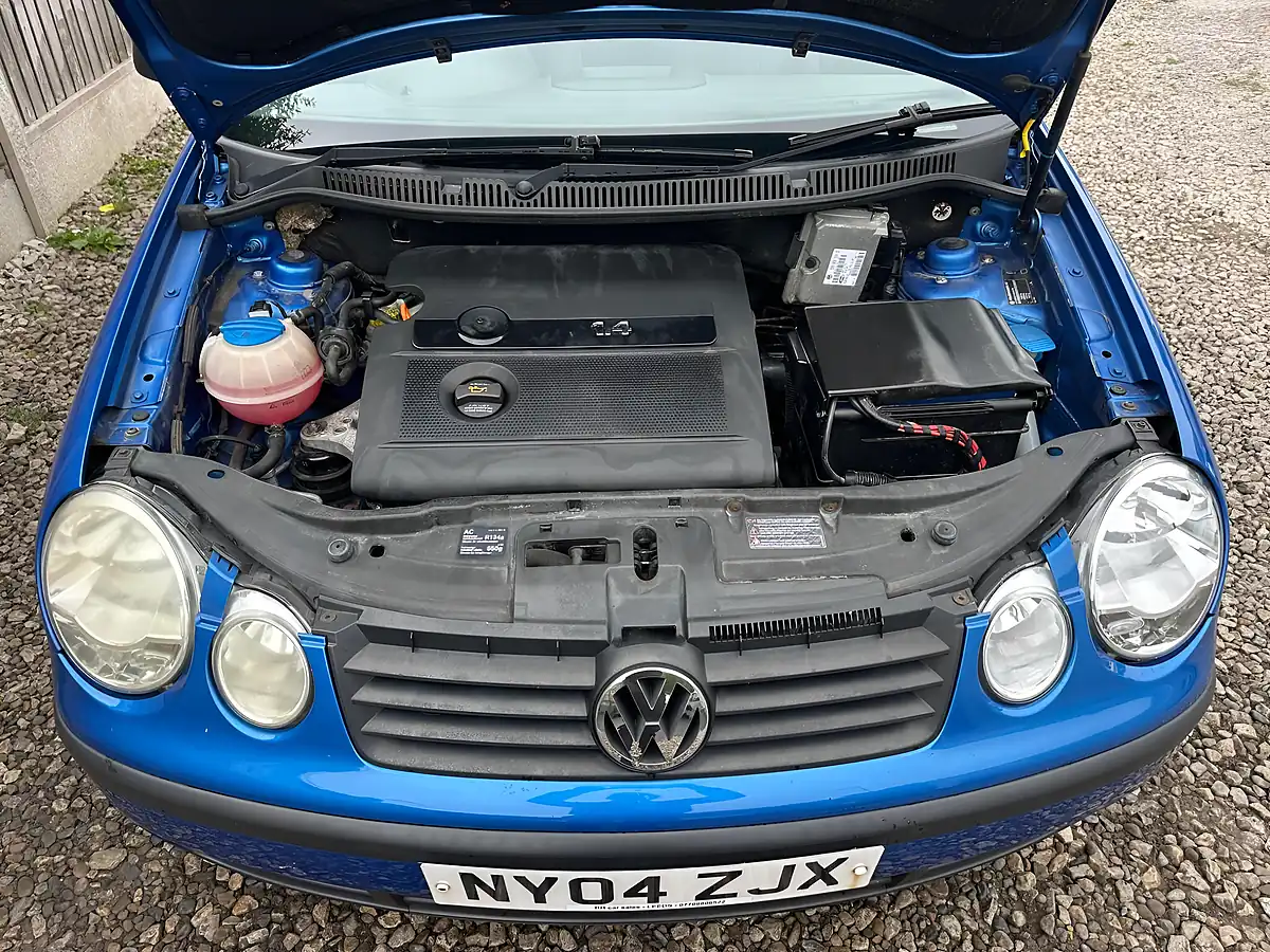 Used 2004 Volkswagen Polo Twist Blue - Interior and Exterior details 18
