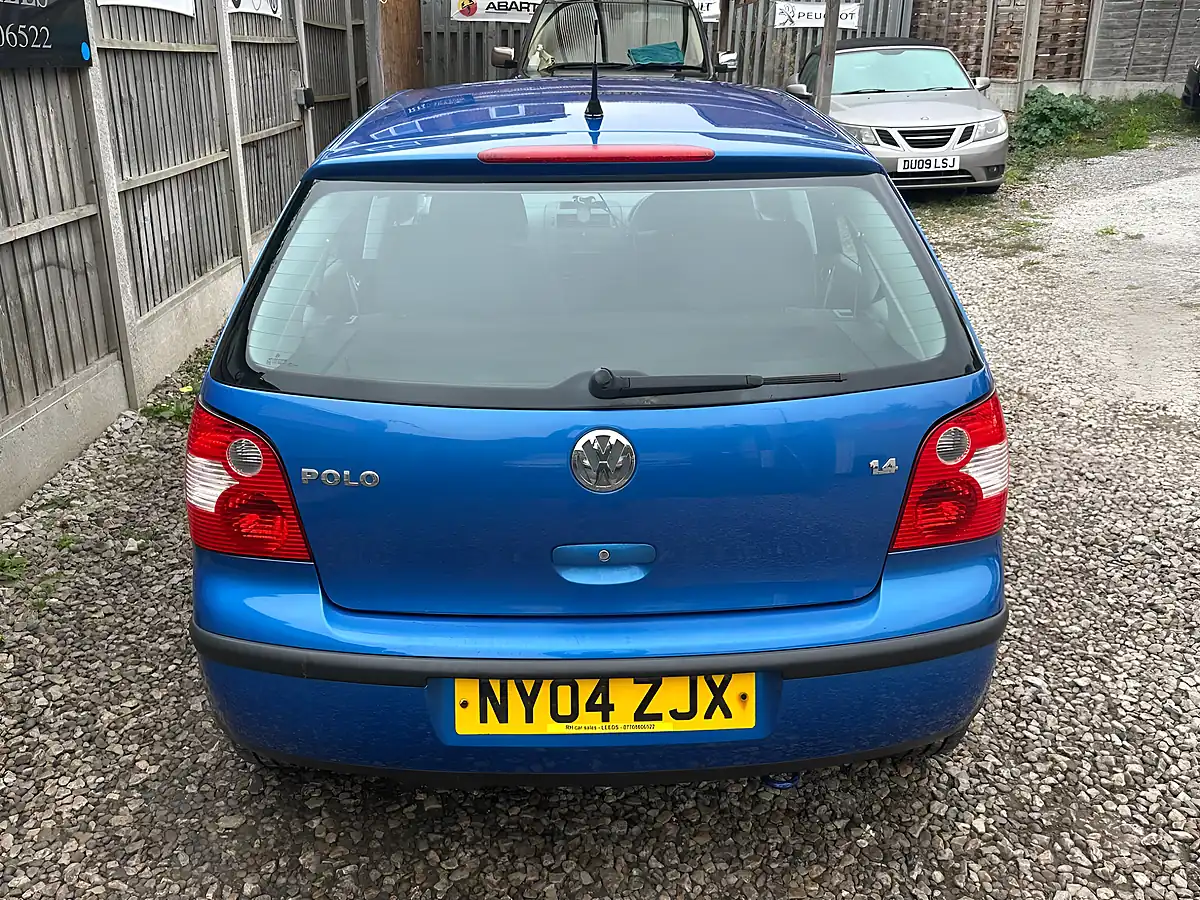 Used 2004 Volkswagen Polo Twist Blue - Interior and Exterior details 8