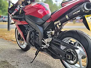 Used 2004 Yamaha R1 5VY Red - Interior and Exterior details 11