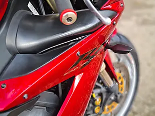 Used 2004 Yamaha R1 5VY Red - Interior and Exterior details 15