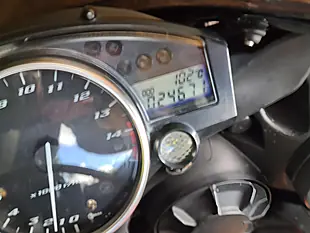 Used 2004 Yamaha R1 5VY Red - Interior and Exterior details 16