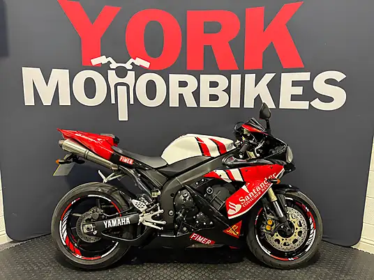 2004 Yamaha R1 1000cc