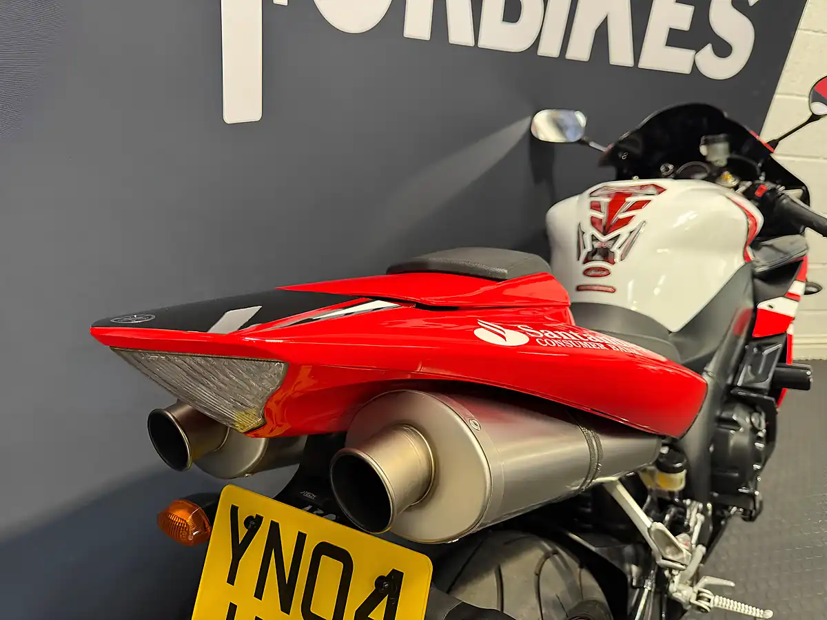 Used 2004 Yamaha R1 - Interior and Exterior details 12