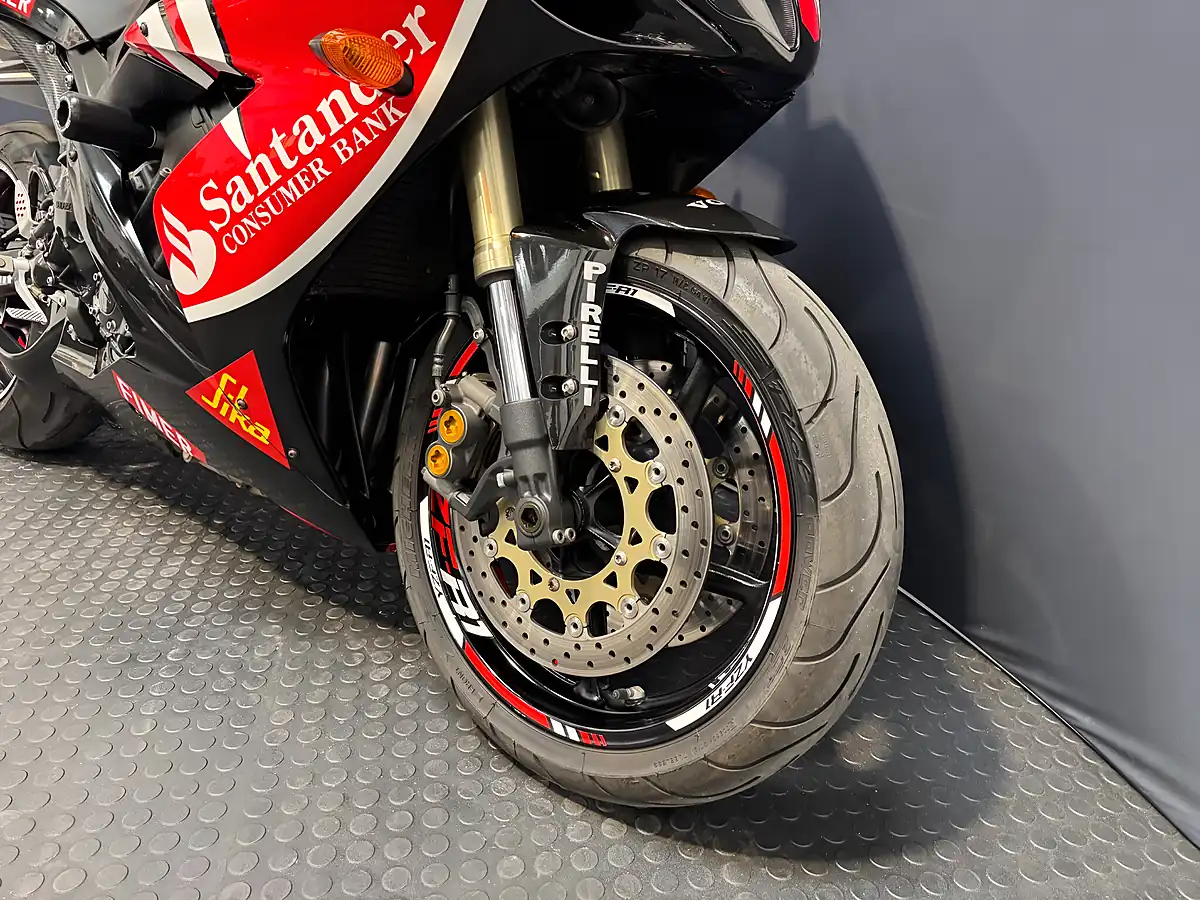 Used 2004 Yamaha R1 - Interior and Exterior details 6