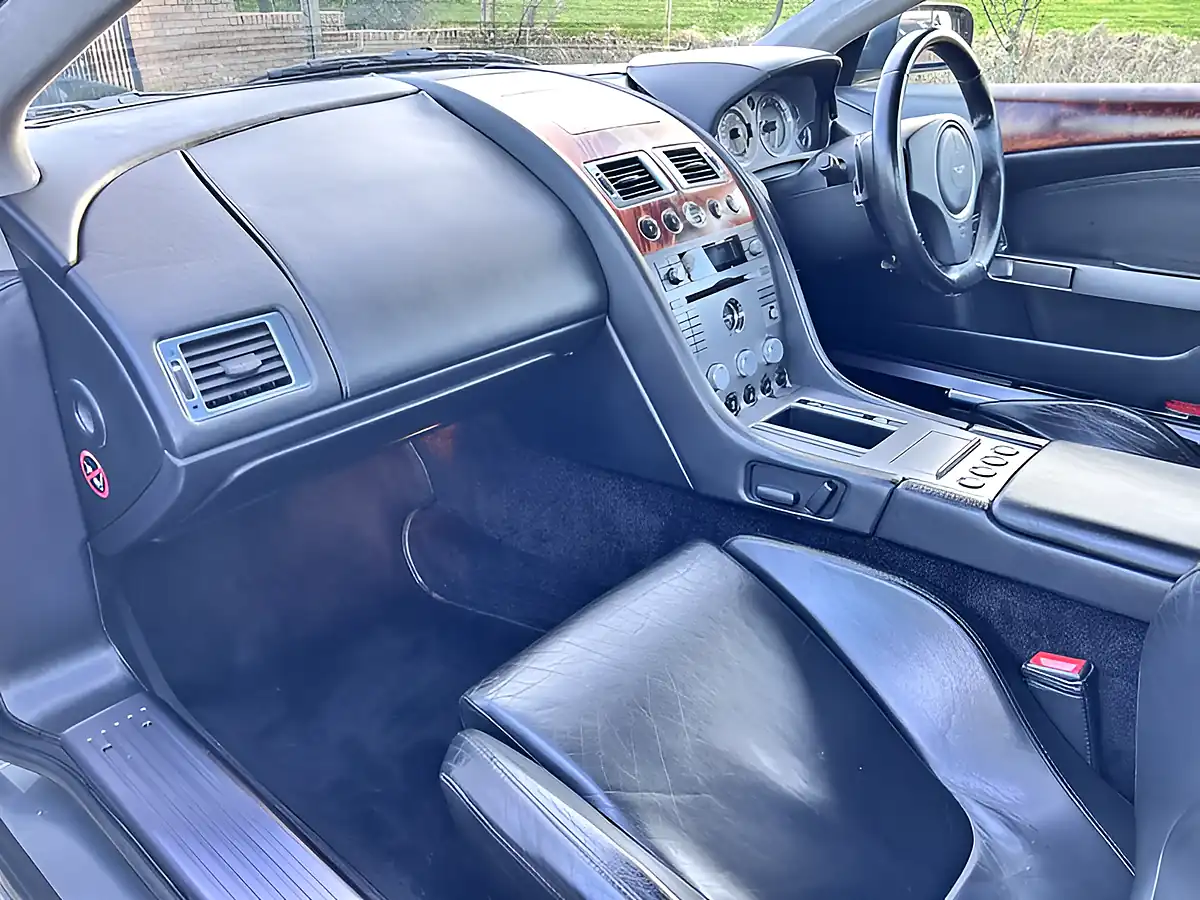 Used 2005 Aston Martin DB9 Silver - Interior and Exterior details 17