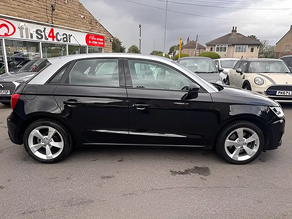 Used 2005 Audi A1 Sport Black - Interior and Exterior details 4