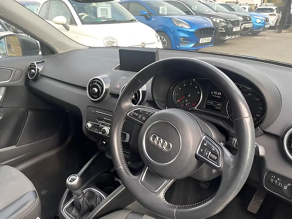 Used 2005 Audi A1 Sport Black - Interior and Exterior details 8