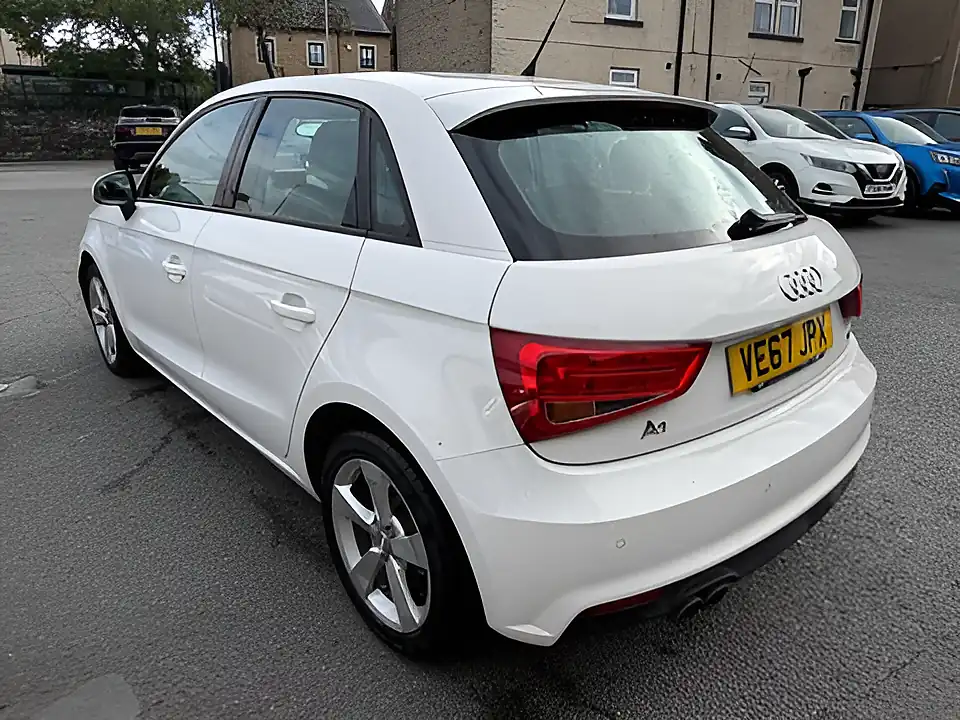 Used 2005 Audi A1 Sport White - Interior and Exterior details 6