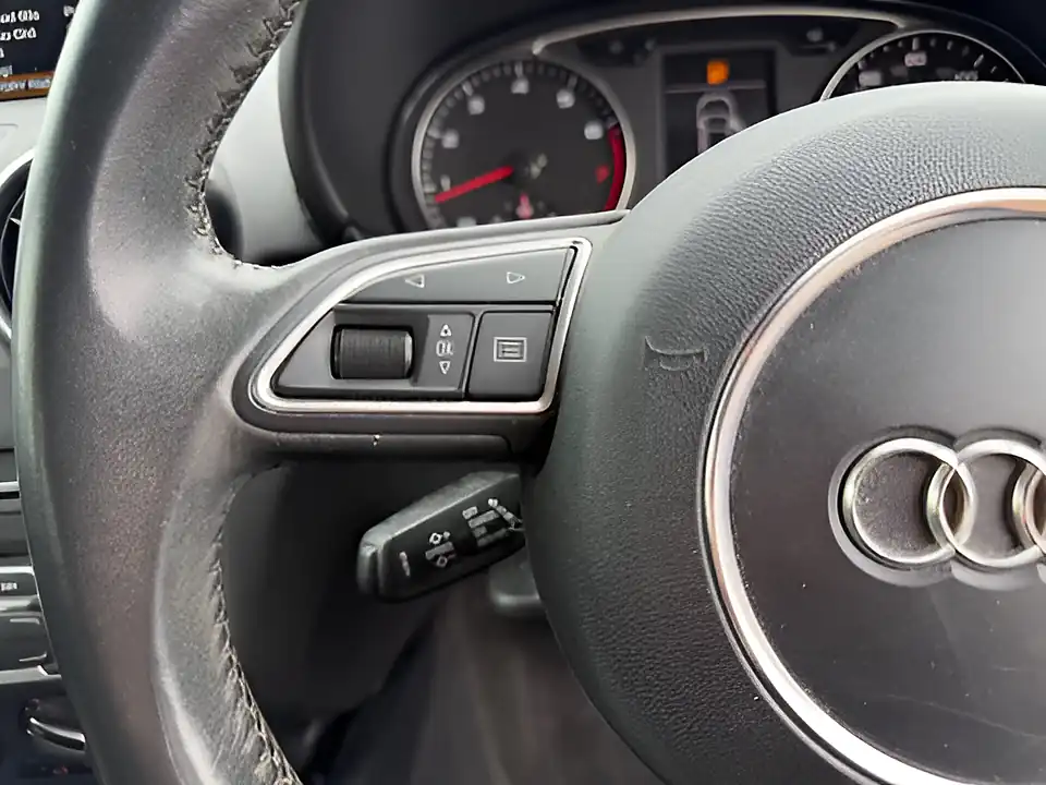 Used 2005 Audi A1 Sportback Sport Black - Interior and Exterior details 10