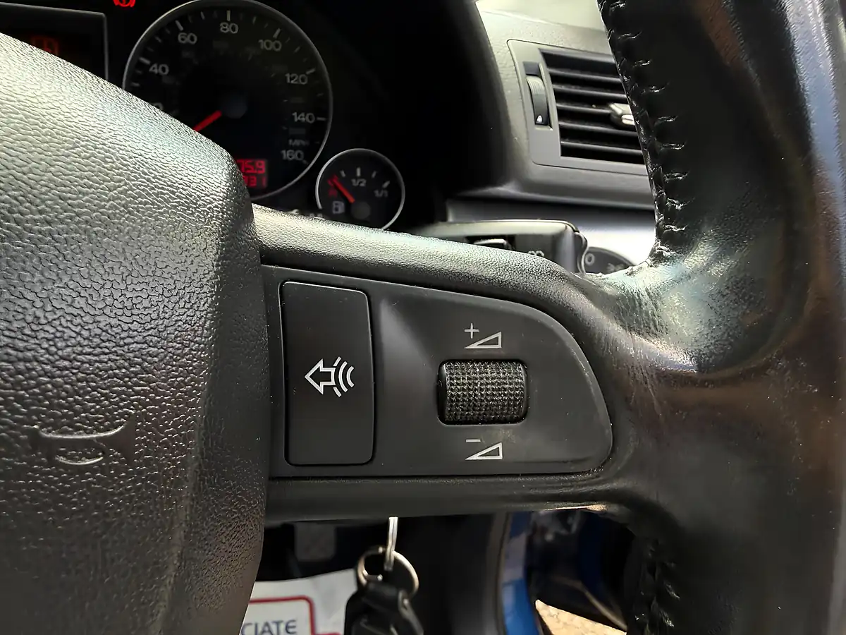 Used 2005 Audi A4 Se Blue - Interior and Exterior details 15