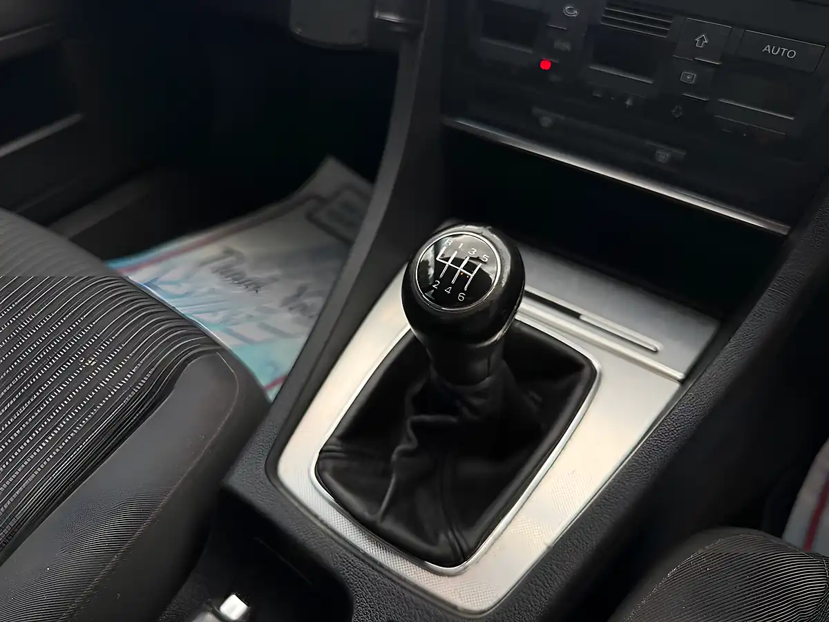 Used 2005 Audi A4 Se Blue - Interior and Exterior details 17