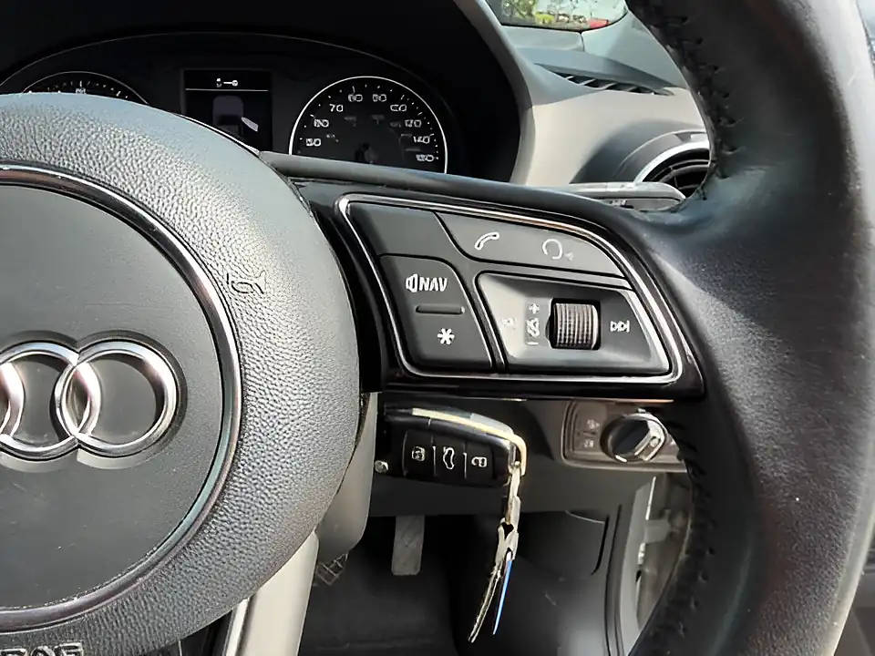 Used 2005 Audi Q2 S Line Edition 1 Grey - Interior and Exterior details 10