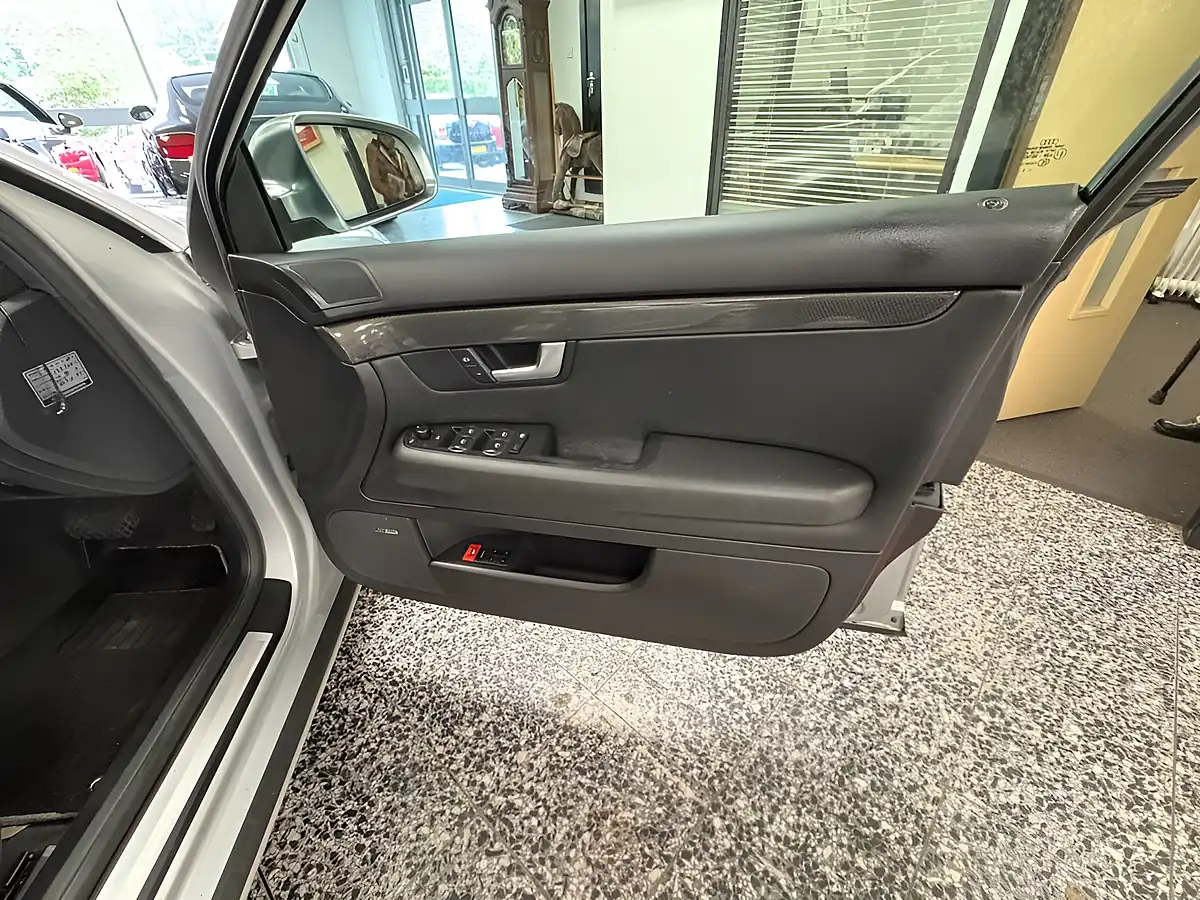Used 2005 Audi S4 Recaro Silver - Interior and Exterior details 18