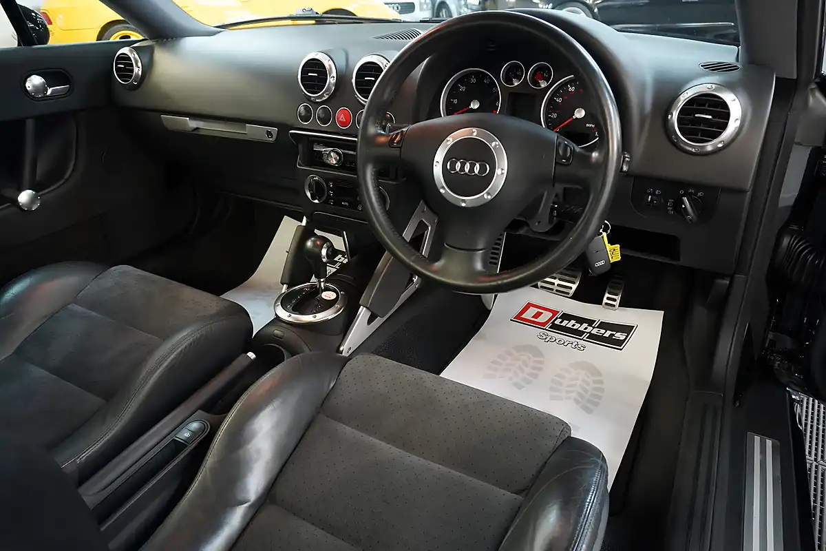 Used 2005 Audi Tt Coupe Black - Interior and Exterior details 10