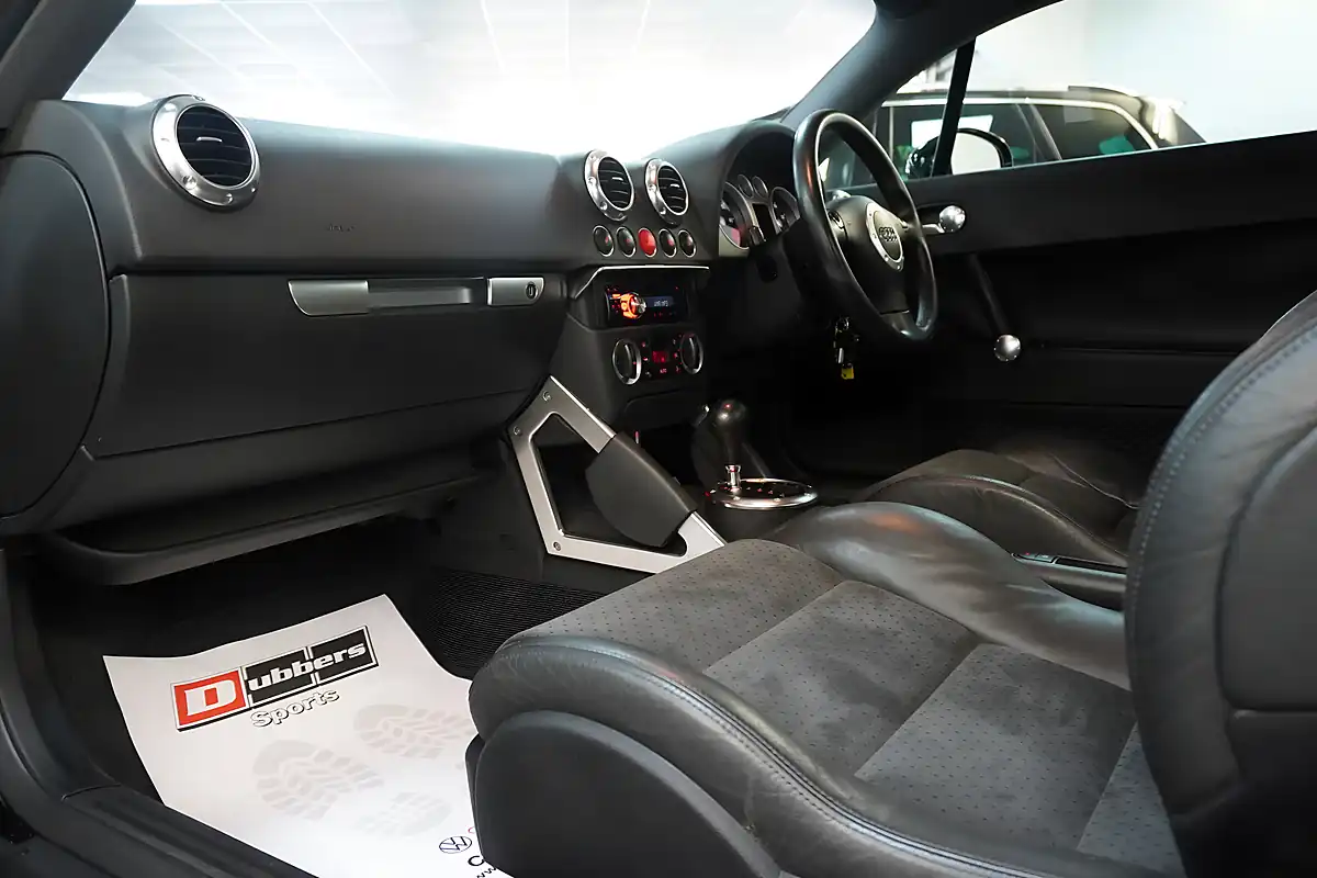 Used 2005 Audi Tt Coupe Black - Interior and Exterior details 13