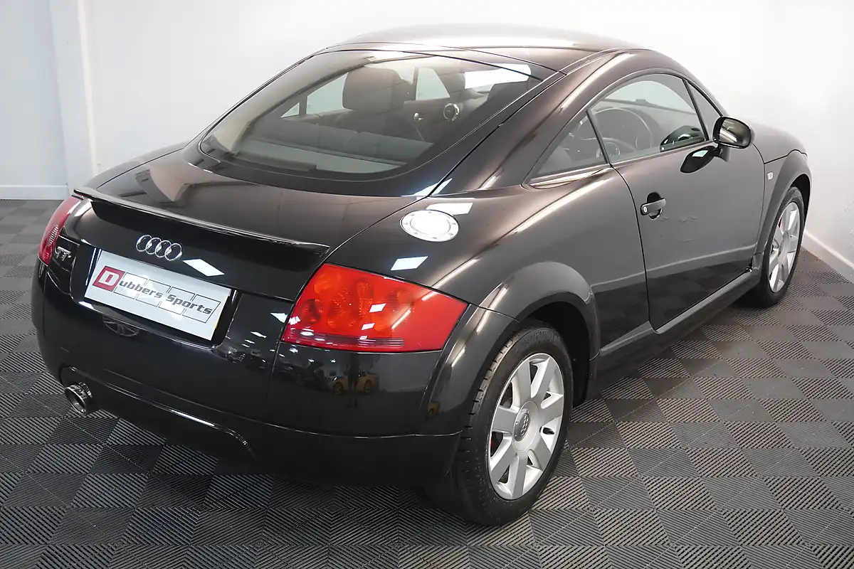 Used 2005 Audi Tt Coupe Black - Interior and Exterior details 18
