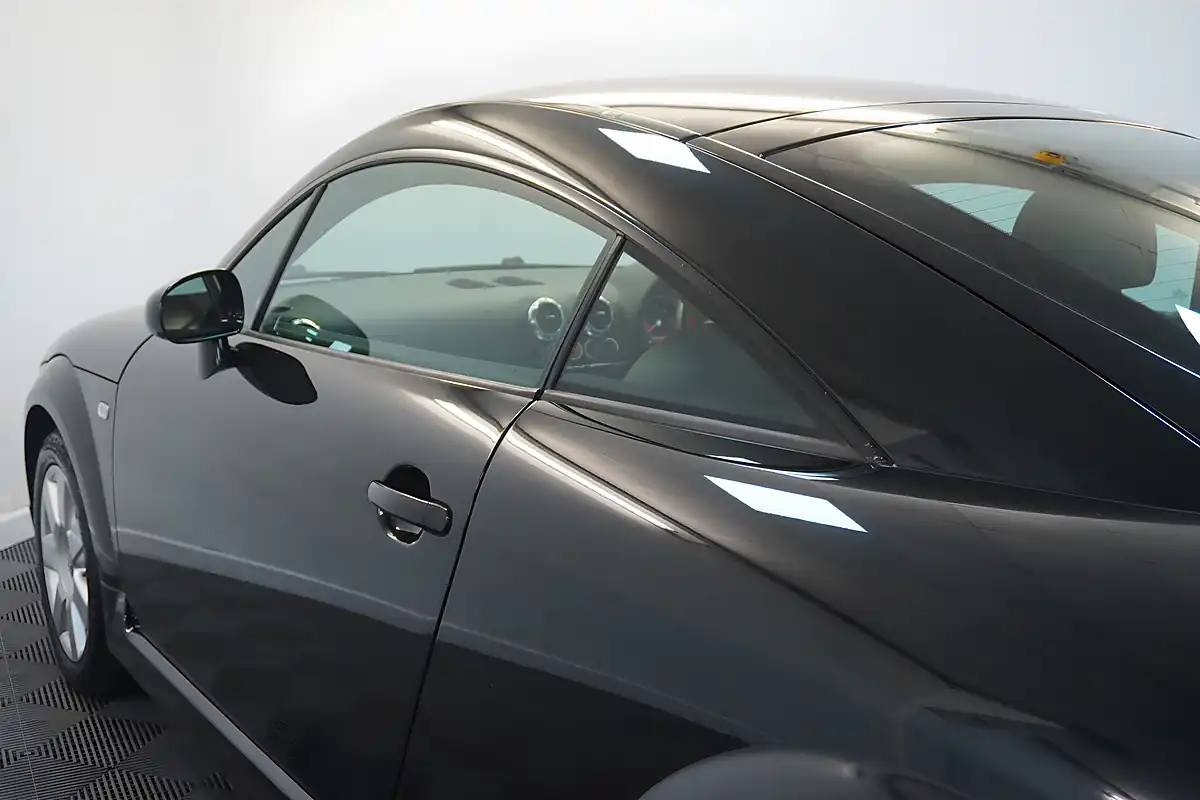 Used 2005 Audi Tt Coupe Black - Interior and Exterior details 20