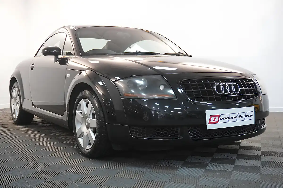 Used 2005 Audi Tt Coupe Black - Interior and Exterior details 9