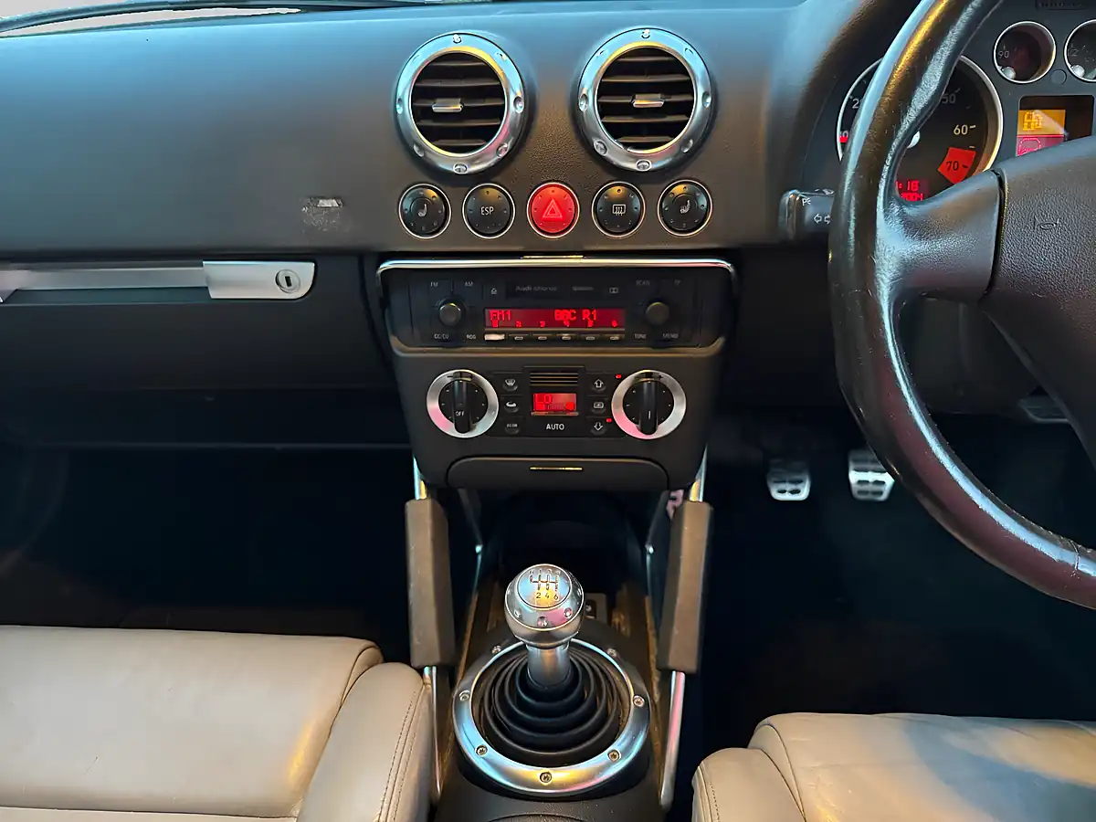 Used 2005 Audi Tt Coupe Blue - Interior and Exterior details 12