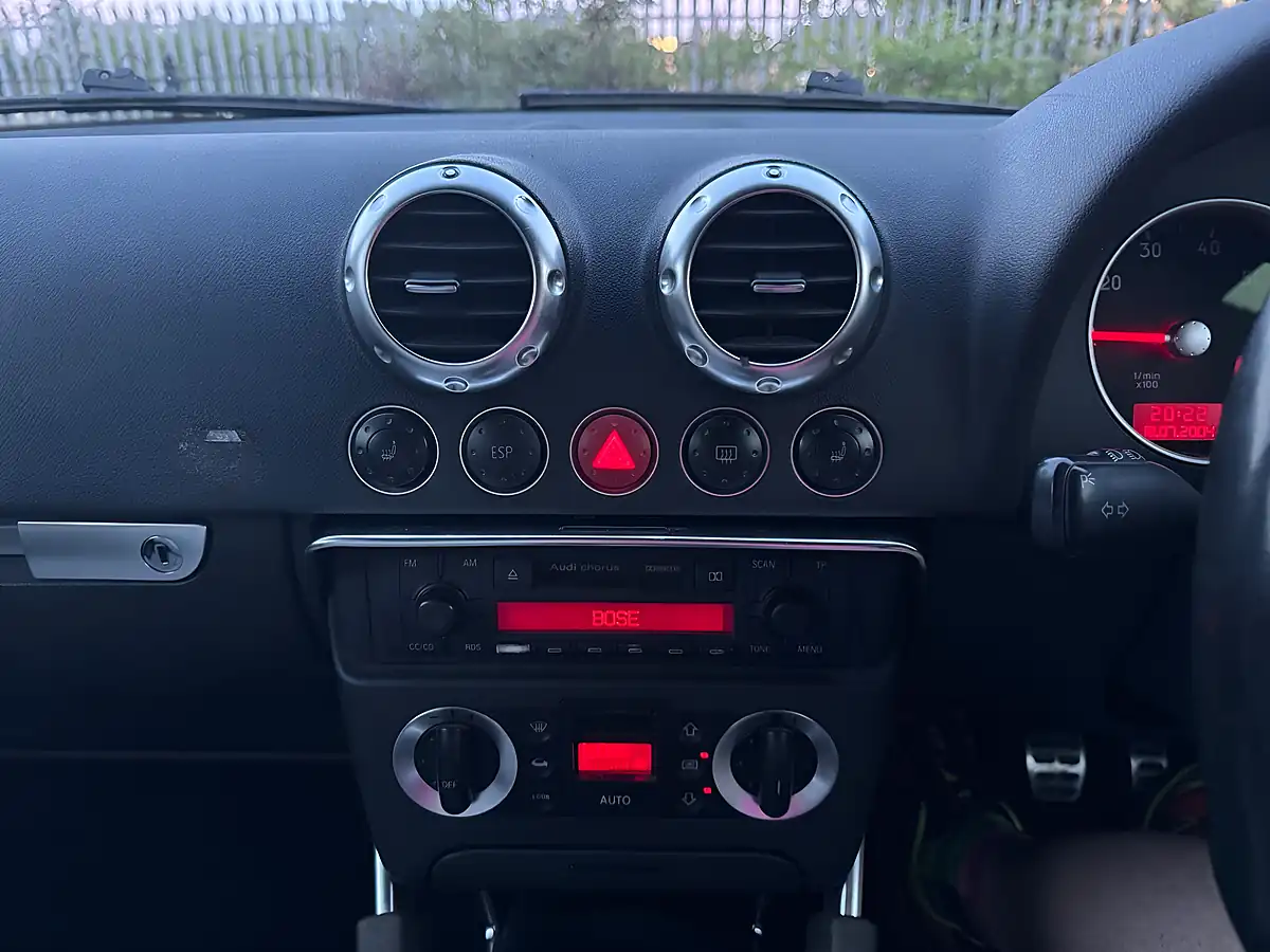Used 2005 Audi Tt Coupe Blue - Interior and Exterior details 13