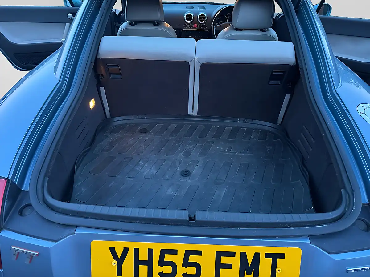 Used 2005 Audi Tt Coupe Blue - Interior and Exterior details 16