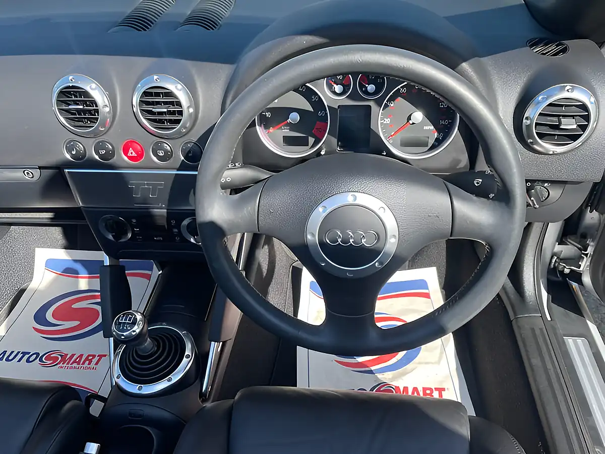 Used 2005 Audi Tt Roadster Silver - Interior and Exterior details 16