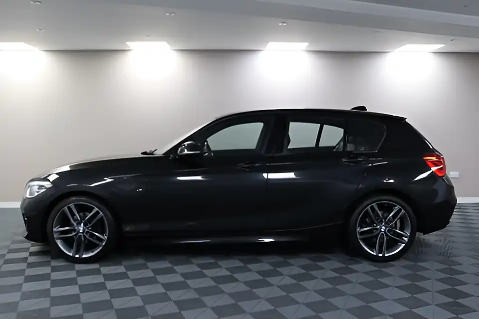 Used 2005 BMW 1 Series M Sport Black - Interior and Exterior details 11