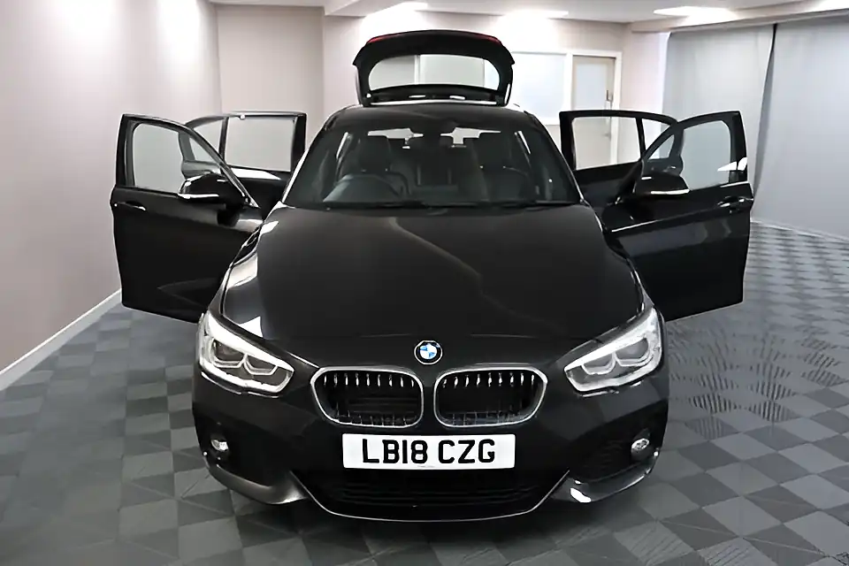 Used 2005 BMW 1 Series M Sport Black - Interior and Exterior details 7