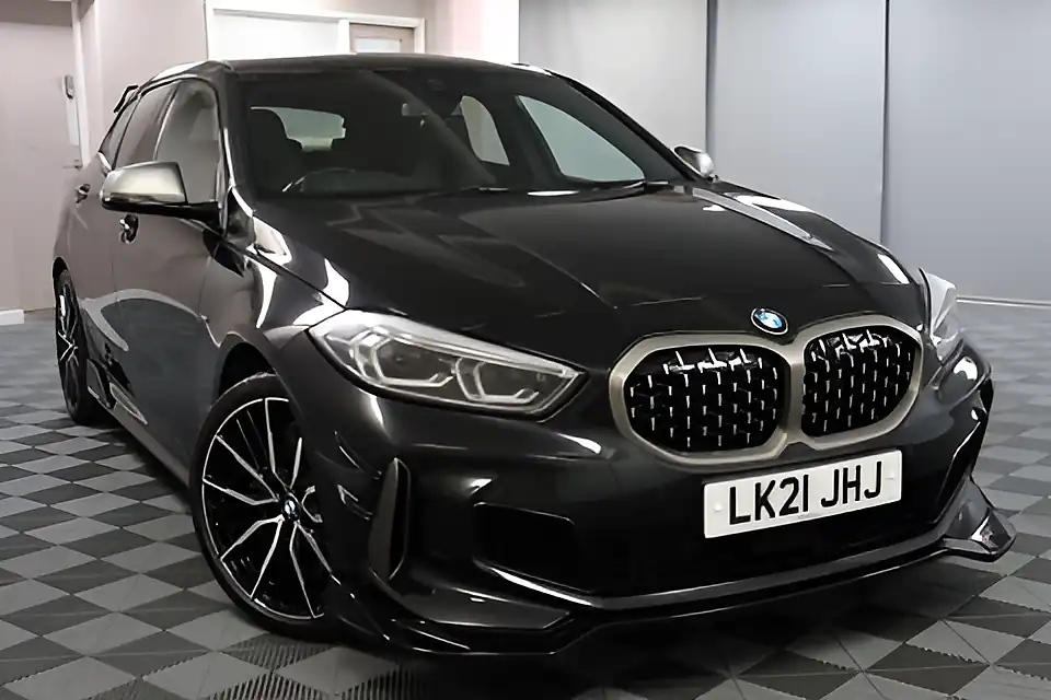 Used 2005 BMW 1 Series M135i Black Sapphire - Interior and Exterior details 11