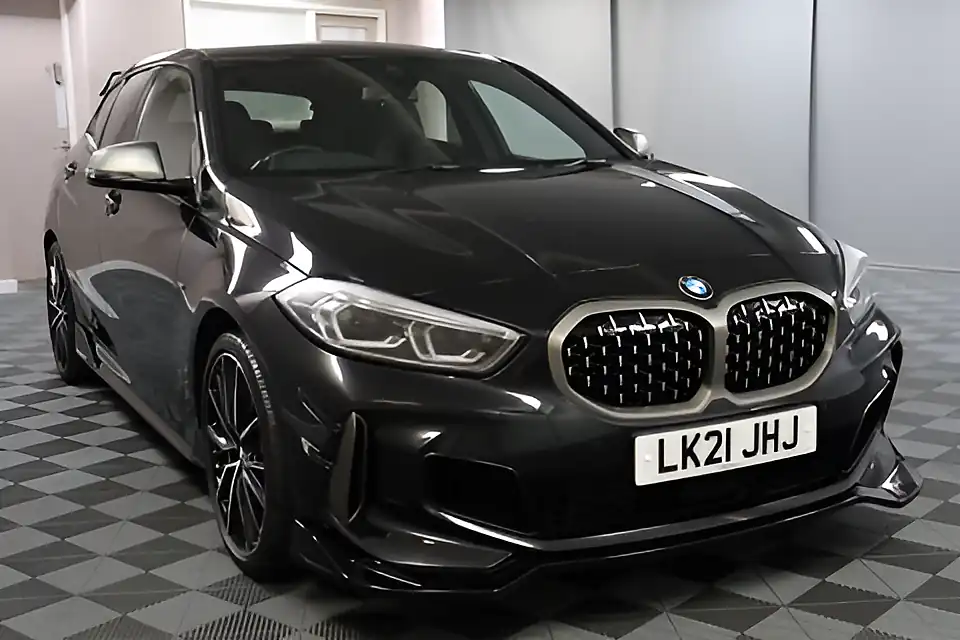 Used 2005 BMW 1 Series M135i Black Sapphire - Interior and Exterior details 15