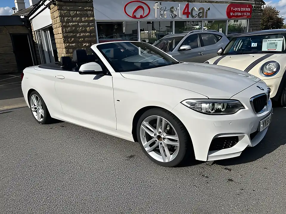 Used 2005 BMW 2 Series M Sport White - Front View