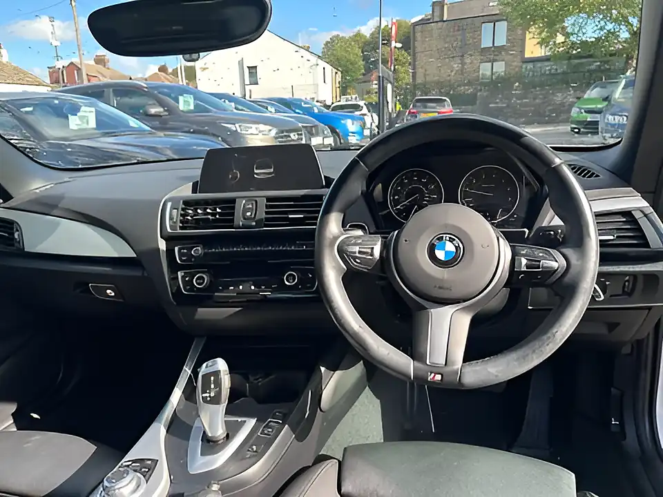 Used 2005 BMW 2 Series M Sport White - Interior and Exterior details 3