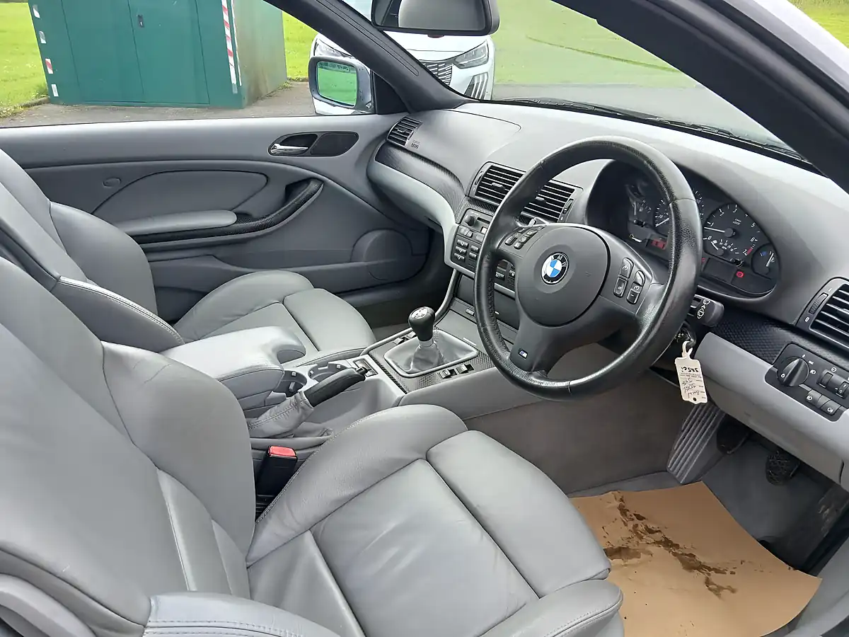 Used 2005 BMW 3 Series 325 Sport Silver - Interior and Exterior details 16