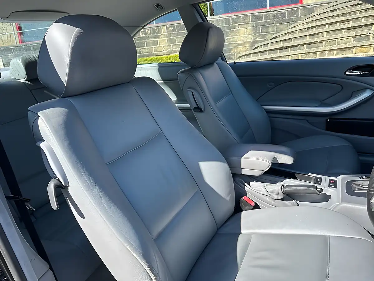 Used 2005 BMW 3 Series Se Grey - Interior and Exterior details 12