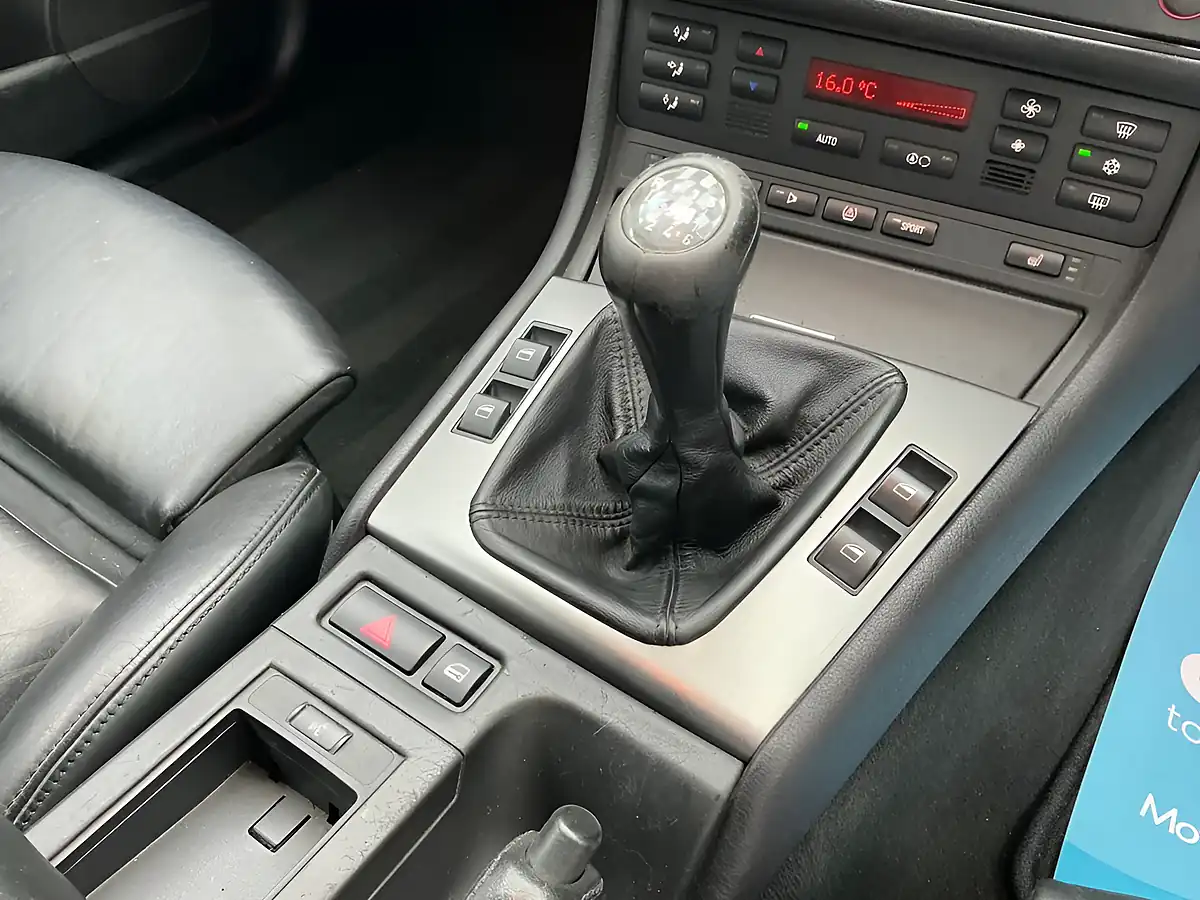 Used 2005 BMW M3 Coupe Silver - Interior and Exterior details 15