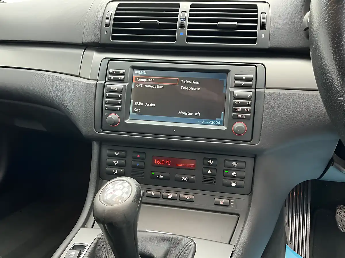 Used 2005 BMW M3 Coupe Silver - Interior and Exterior details 17