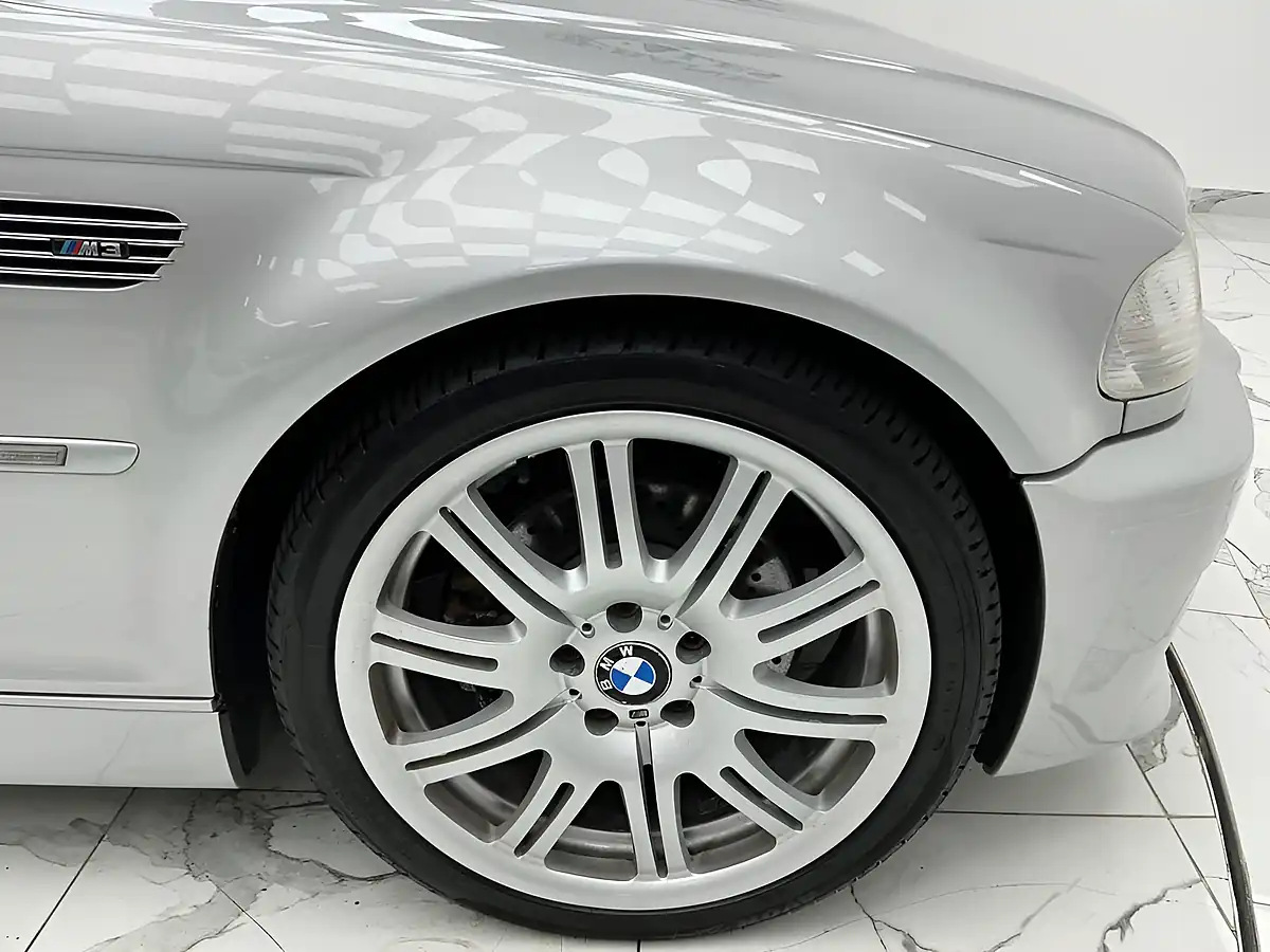 Used 2005 BMW M3 Coupe Silver - Interior and Exterior details 19