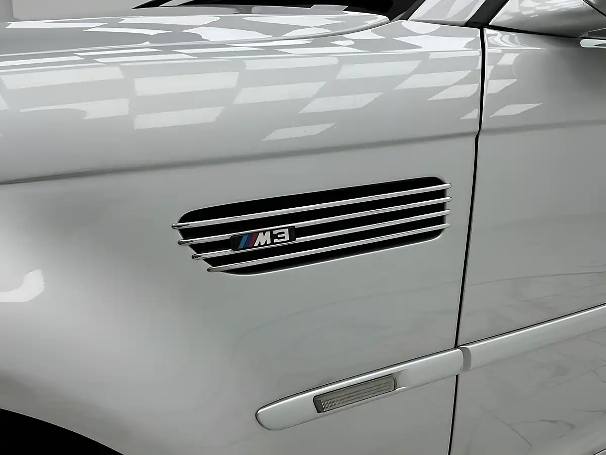 Used 2005 BMW M3 Coupe Silver - Interior and Exterior details 20