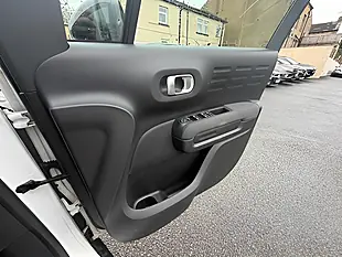 Used 2005 Citroen C3 Aircross Feel White - Interior and Exterior details 16