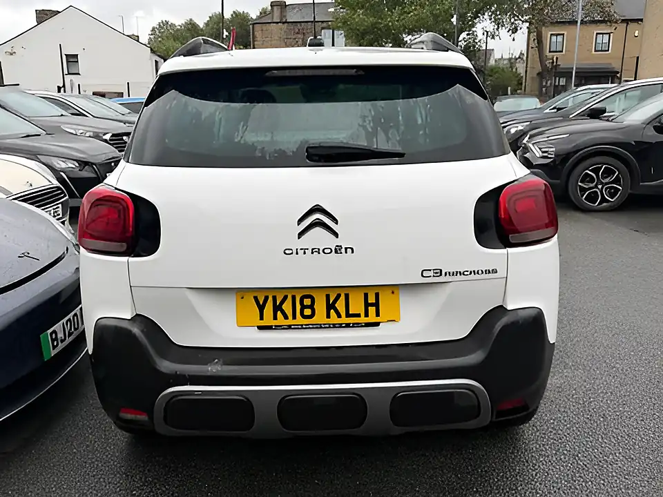 Used 2005 Citroen C3 Aircross Feel White - Interior and Exterior details 4