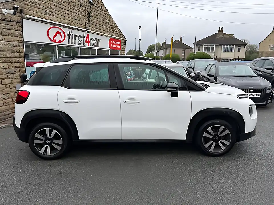 Used 2005 Citroen C3 Aircross Feel White - Interior and Exterior details 6